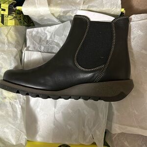 Fly London Salv 195041 EU 39 and EU37 chelsea boots (2 pairs available)